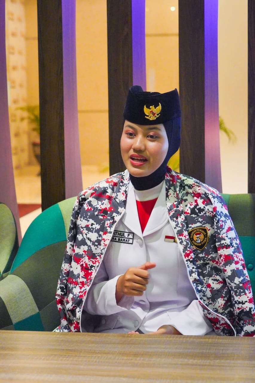 Anggota DPR RI dan Bupati Jamu Anggota Paskibraka Nasional Asal Dharmasraya