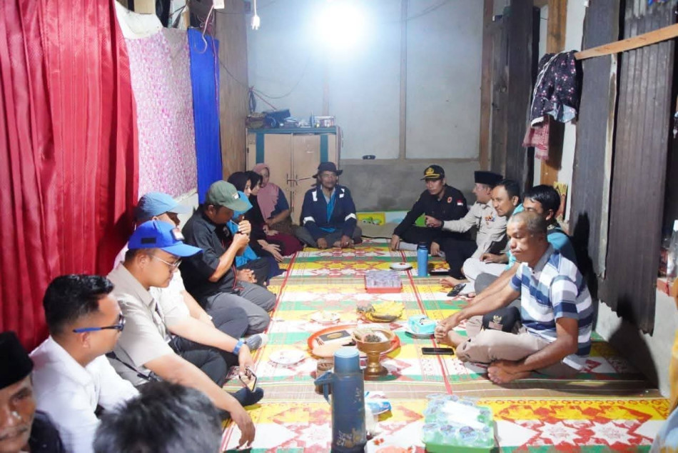 Anak Almarhum M Rusdi, Korban Bencana Longsor Akan Diberi Beasiswa.