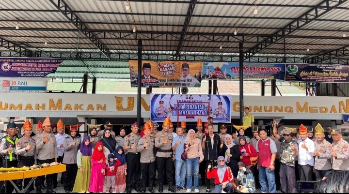 Disponsori Prabowo dan Andre, Kapolres Sambut 200 Perantau di RM Umega Gunung Medan