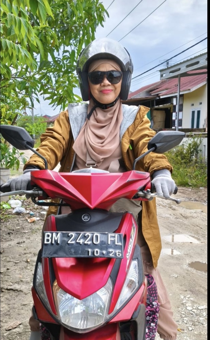 Suyati Pensiunan Guru SMAN 2 Bangkinang Kota, Penakluk Jalur Ekstrim Riau -Sumbar