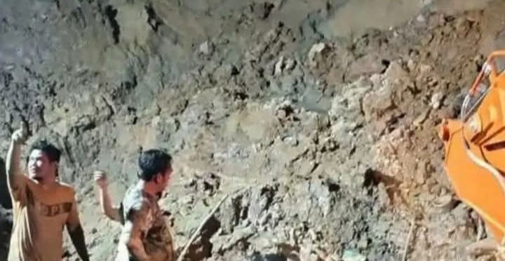Dua Penambang Emas Ditemukan Meninggal Tertimbun Longsor